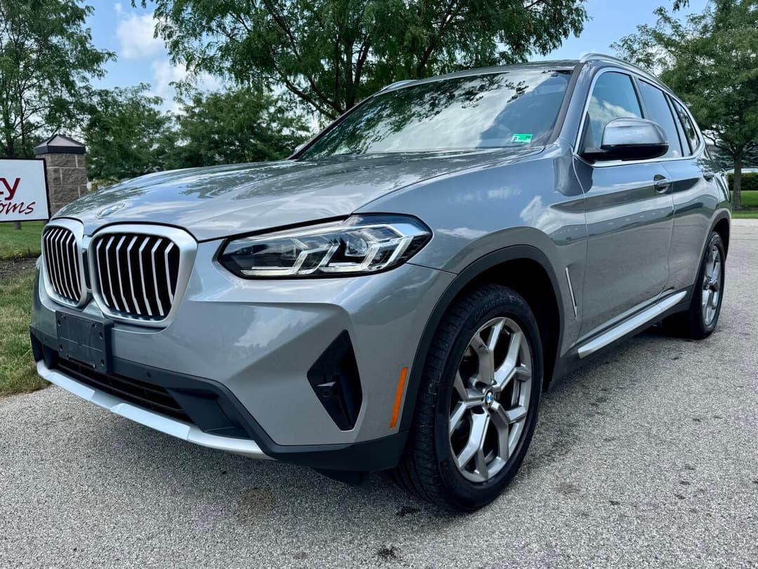 Photo 2 of 2024 BMW X3 xDrive30i