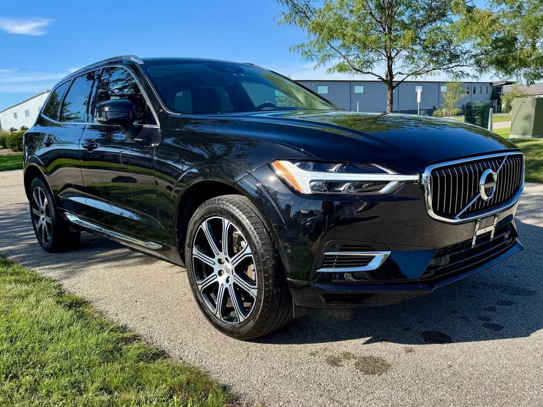 Photo 4 of 2019 Volvo XC60 T8 eAWD Inscription