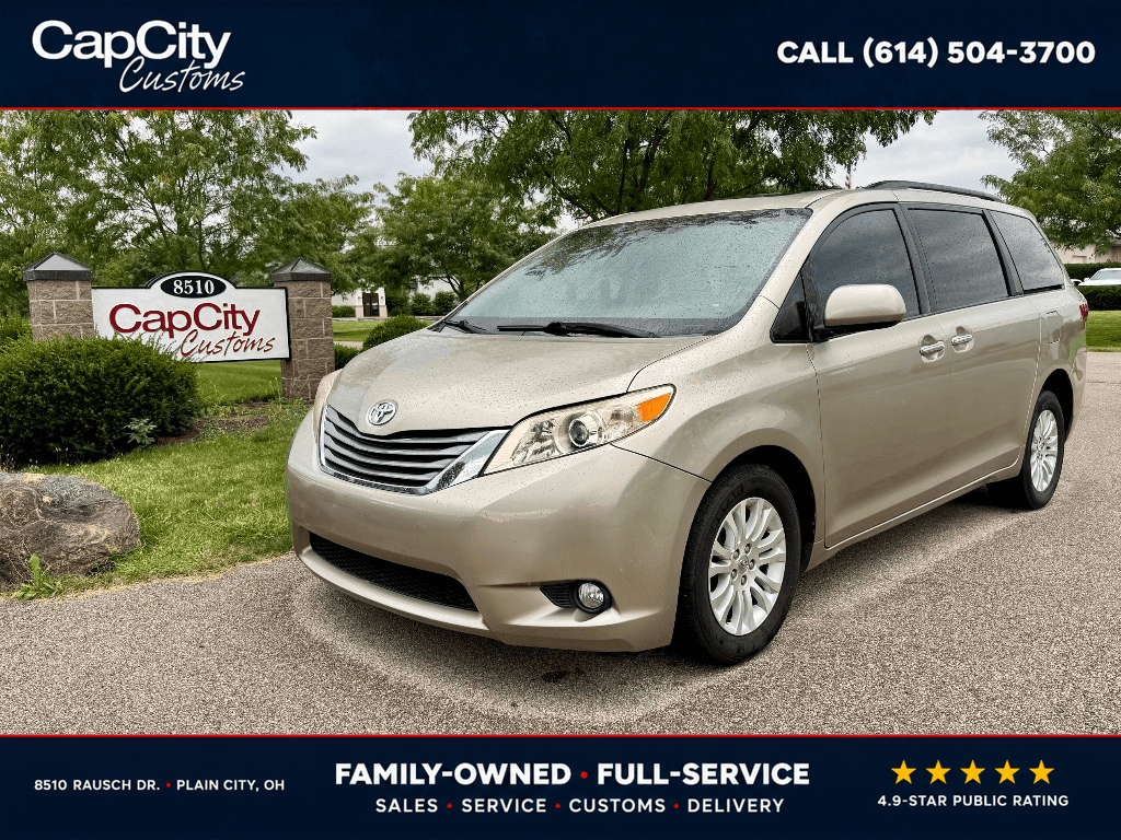 2015 Toyota Sienna XLE - Main Image