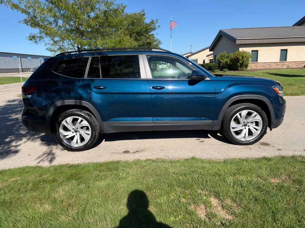 Photo 5 of 2021 Volkswagen Atlas V6 SE 4Motion