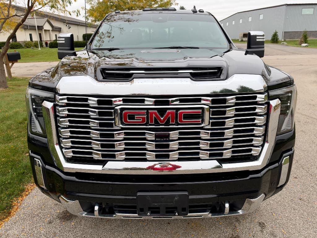 Photo 3 of 2024 GMC Sierra 3500HD Denali