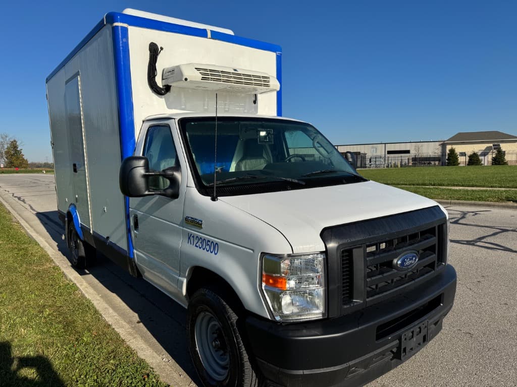 Photo 3 of 2023 Ford E-Series E-350 SD