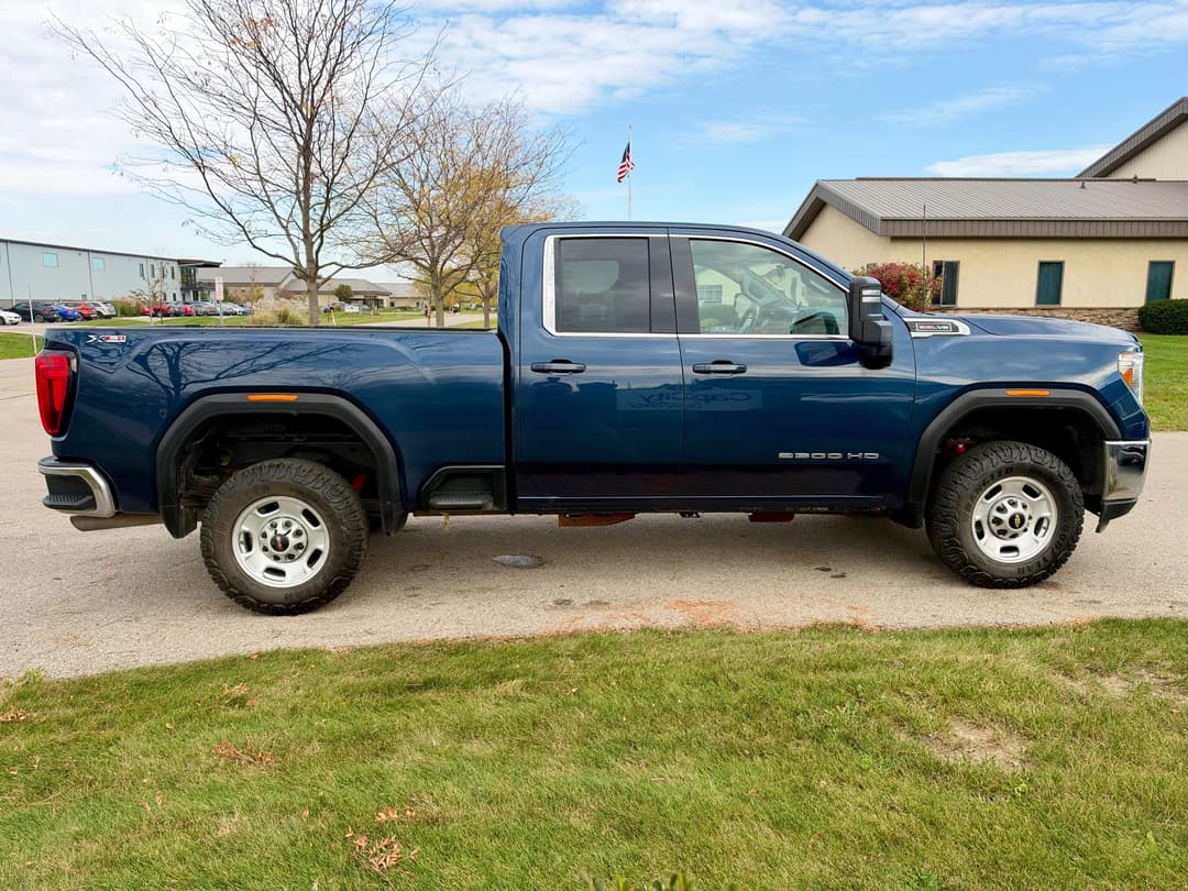 2022 GMC Sierra 2500HD SLE - Image 5